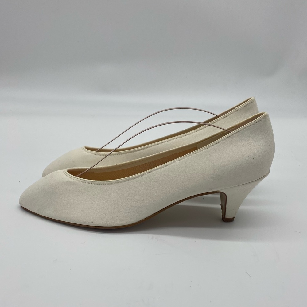 Women's Ivory Low Kitten Heel Pumps